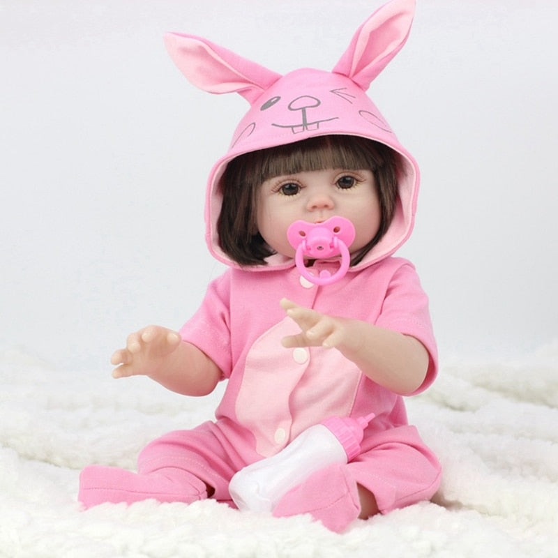 Panenka s králičím oblečkem