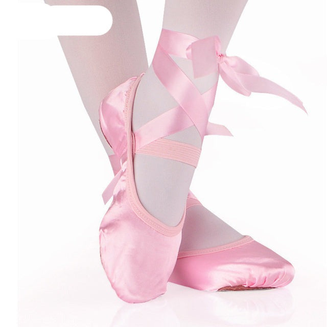 Dívčí baletní boty se zavazováním na mašli